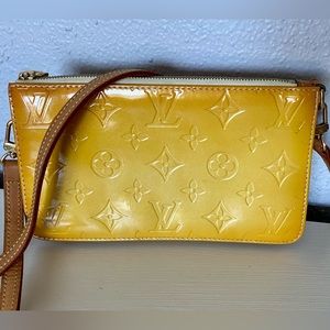 Auth vintage Louis Vuitton Vernis Lexington Shoulder Cross Bag Pouch